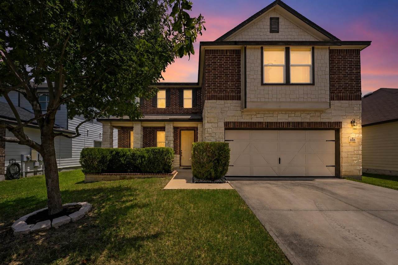 2215 Mccombs St - Photo 1