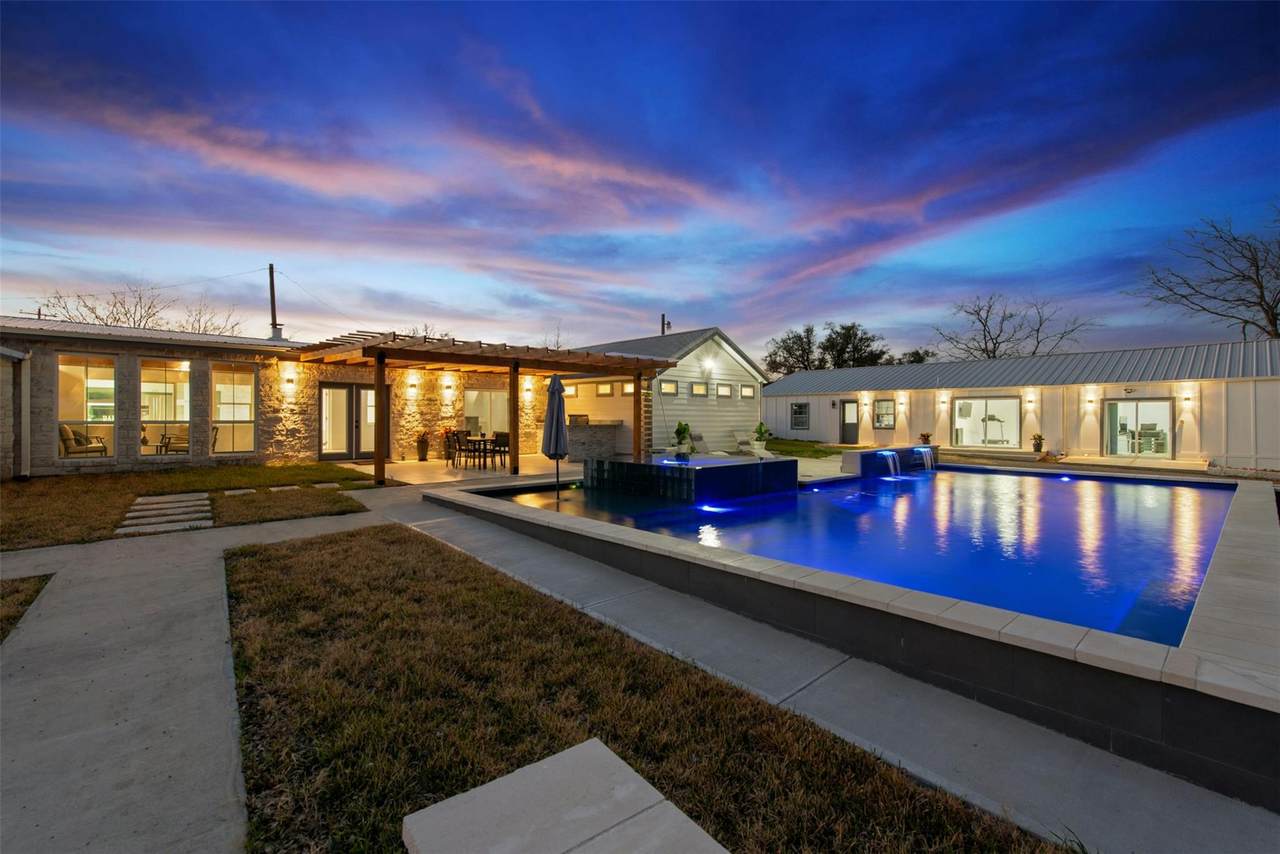 14300 Summit View - Photo 1
