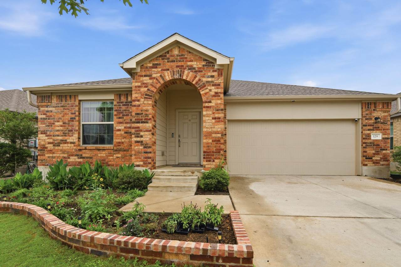 129 Esparza Dr - Photo 1