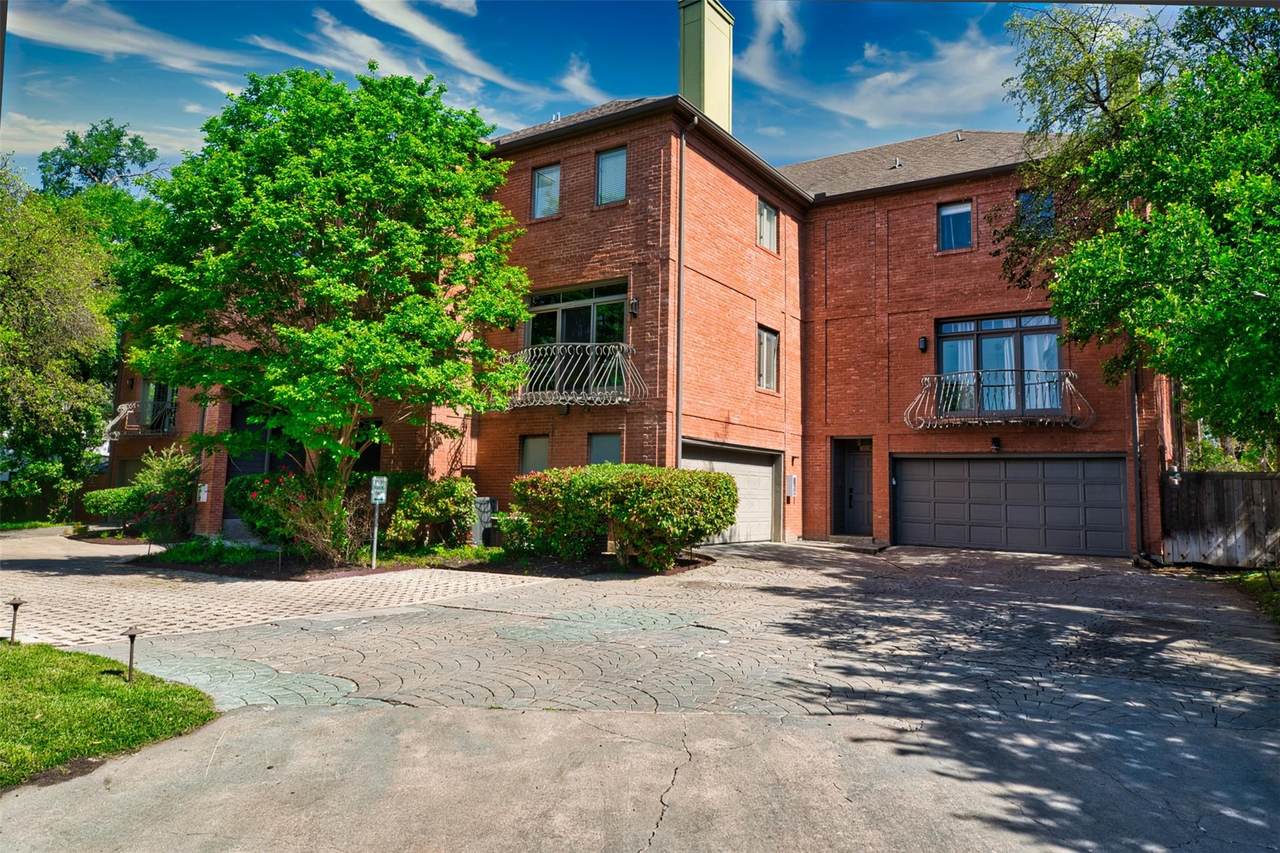 1626 Palma Plz - Photo 1