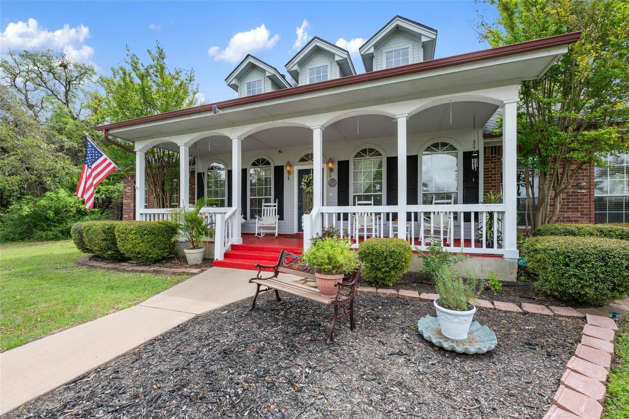 391 Liberty Dr - Photo 1