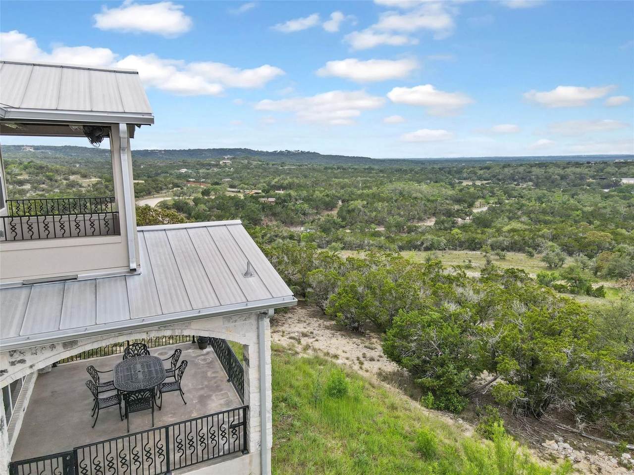 https://bt-photos.global.ssl.fastly.net/austin/1280_boomver_1_4828066-2.jpg