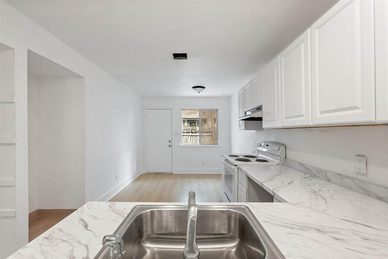1010 Bird Creek Dr - Photo 1