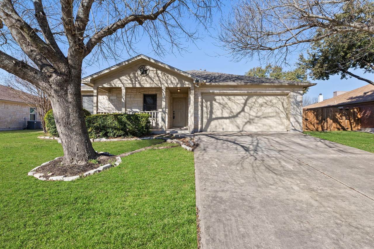 3812 Eagles Nest St - Photo 1