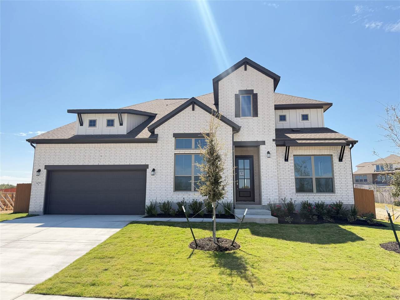 109 Statue Dr - Photo 1