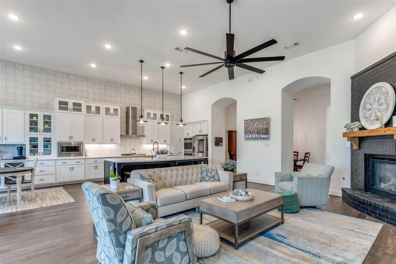 22306 Cape Travis Bnd - Photo 1