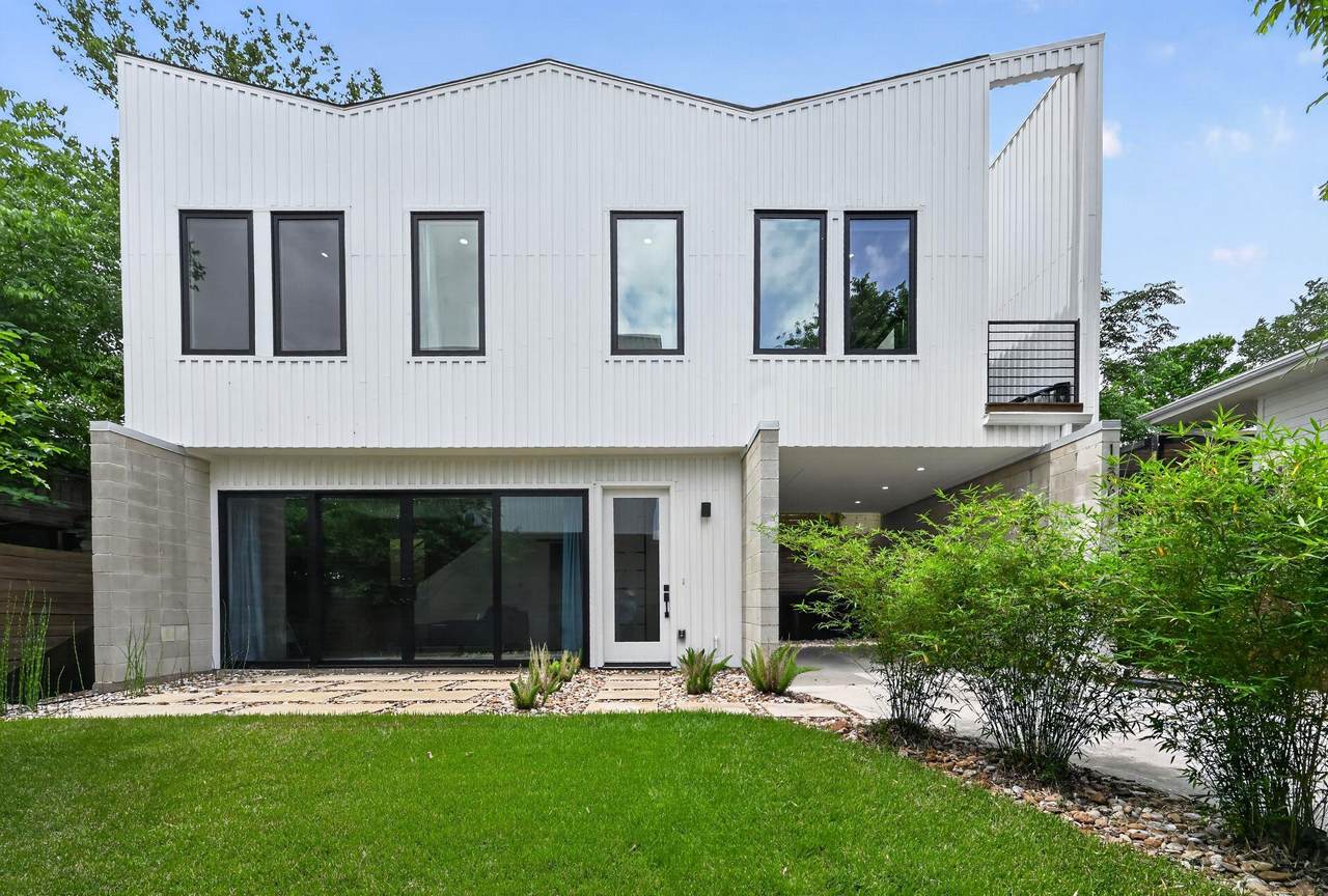 1206 Luna St - Photo 1