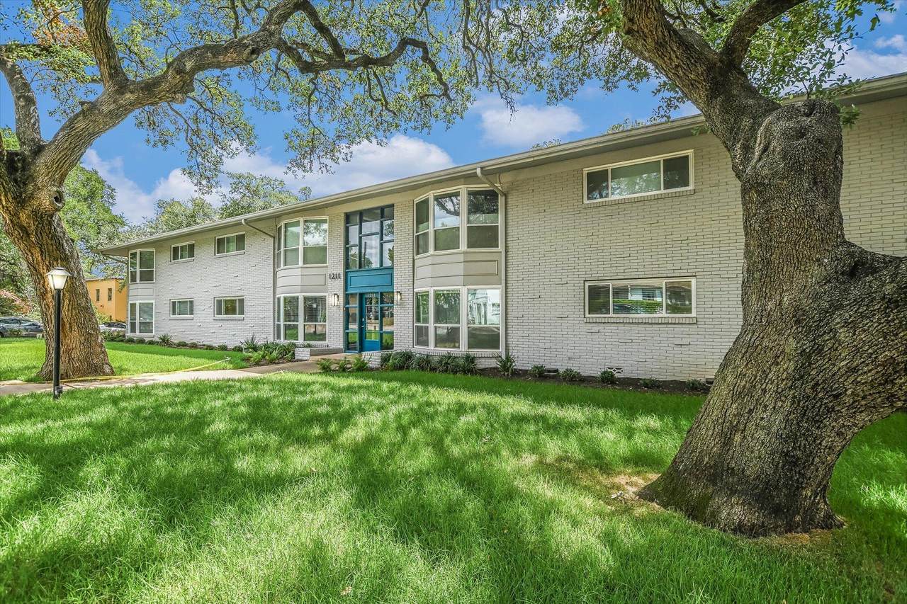 1210 Windsor Rd - Photo 1