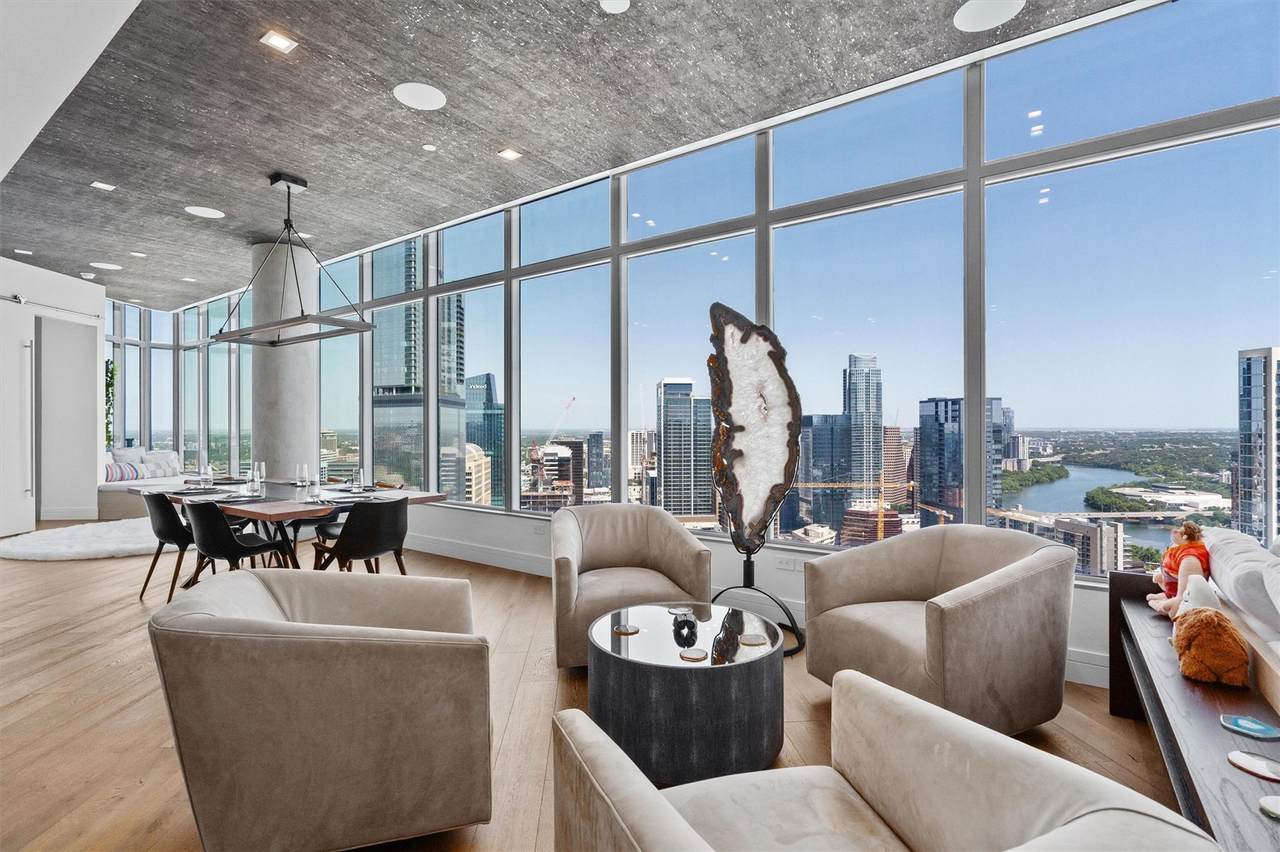 501 West Ave - Photo 1