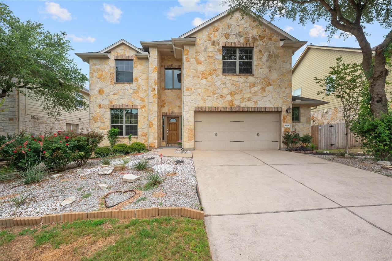 8608 Alophia Dr - Photo 1