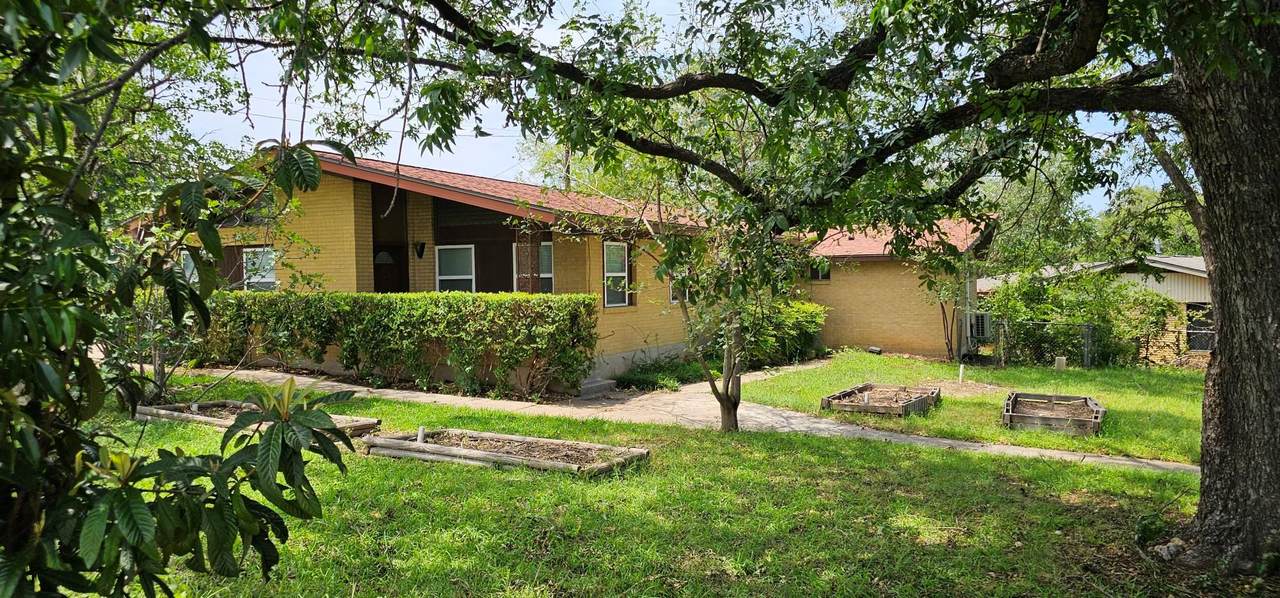 5612 M L King Jr Blvd - Photo 1