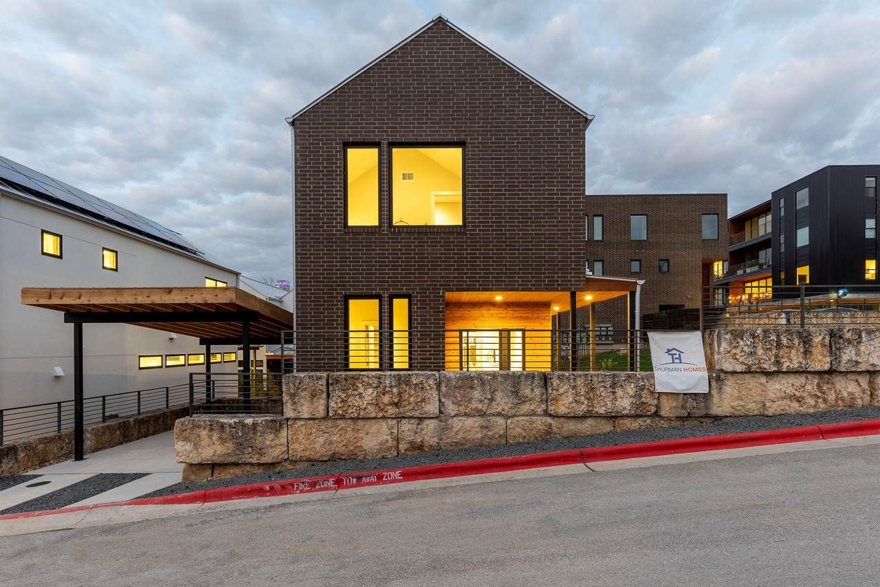 900 2nd St - Photo 1