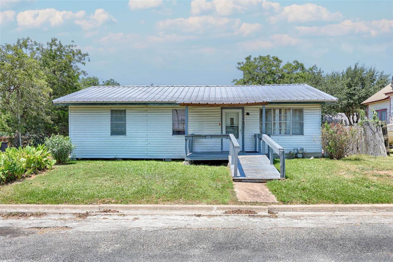 505 Kellett Ave - Photo 1