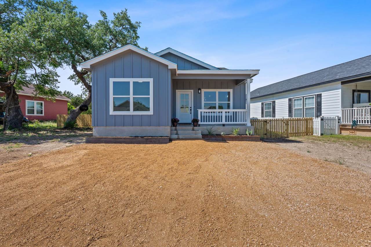 245 Heatherwood Dr - Photo 1