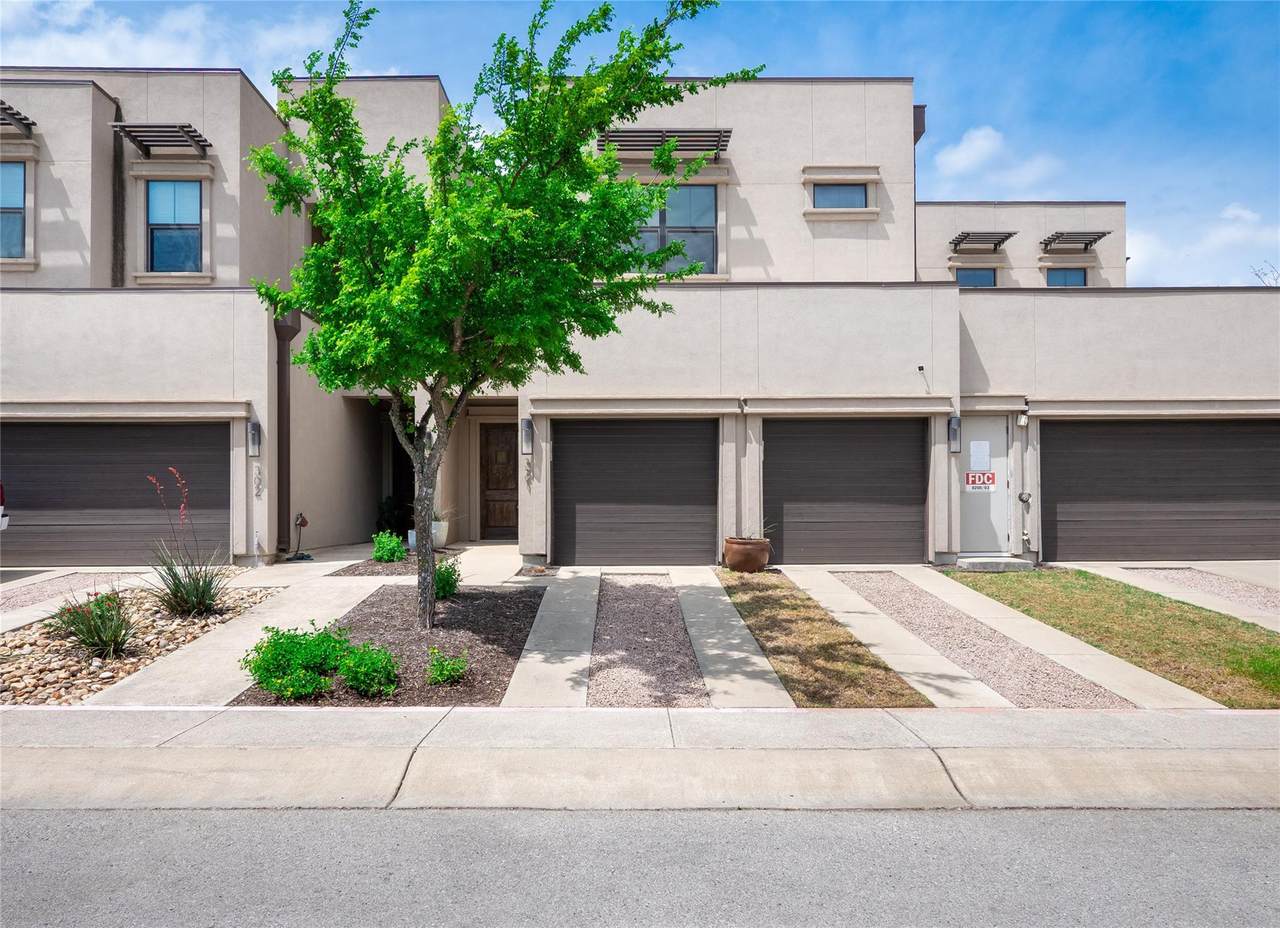 8200 Southwest Pkwy - Photo 1
