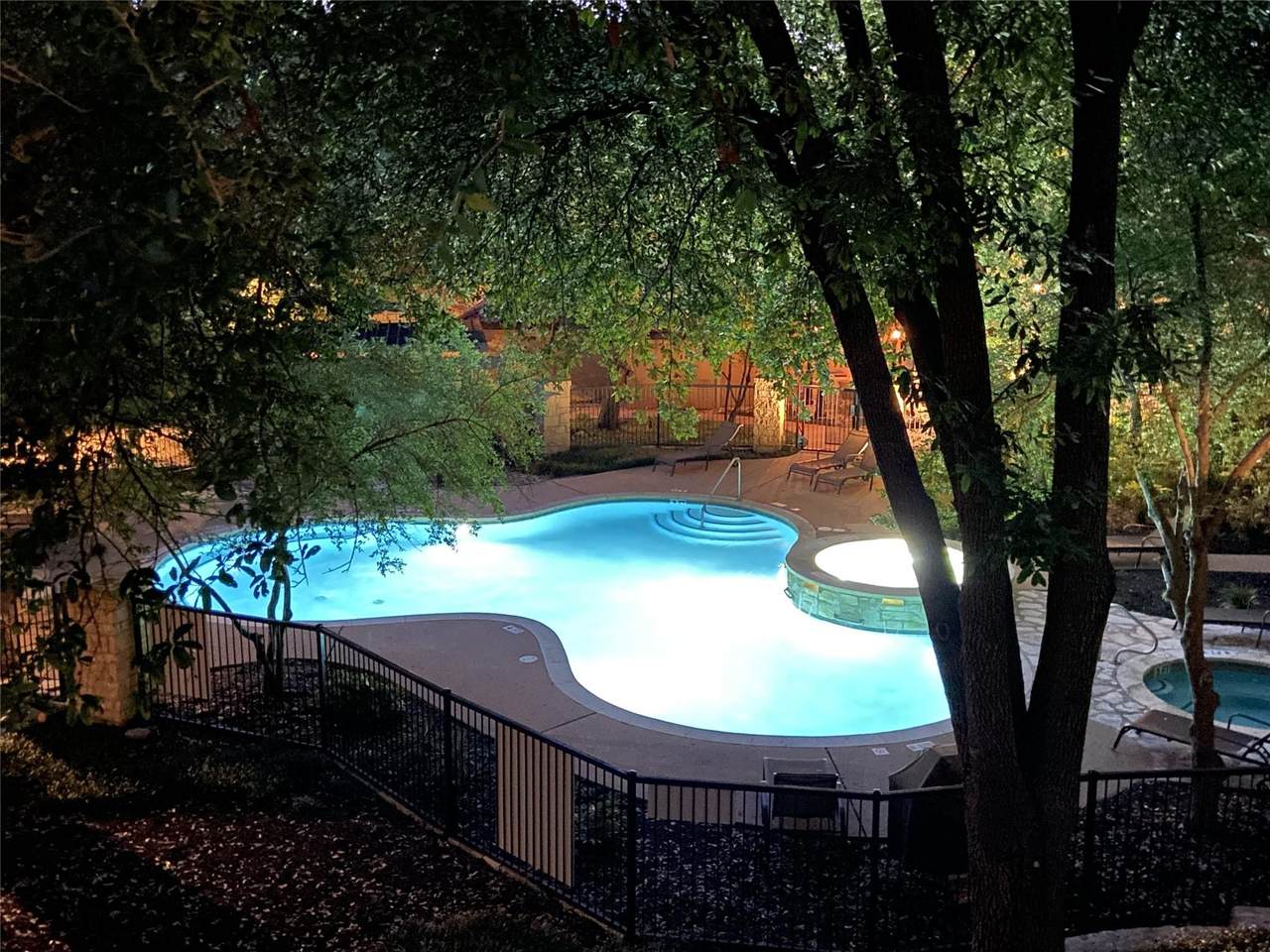 9525 Capital Of Texas Highway - Photo 1