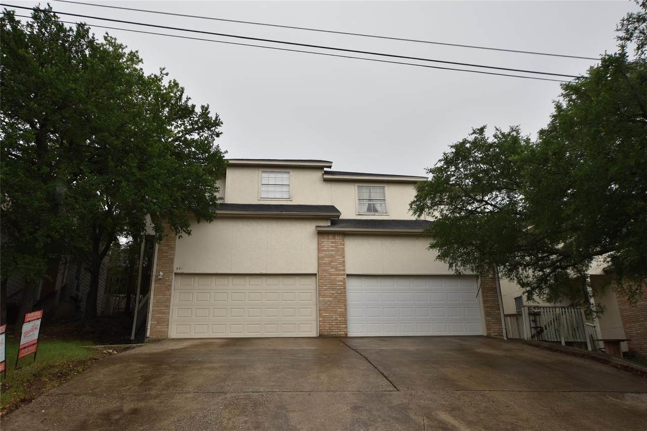 921-923 Sagewood Trl - Photo 1