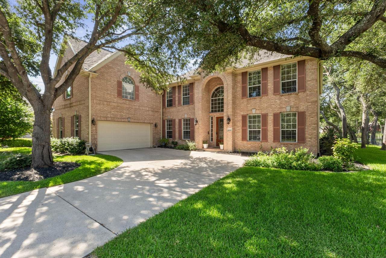 2147 Hilton Head Dr - Photo 1