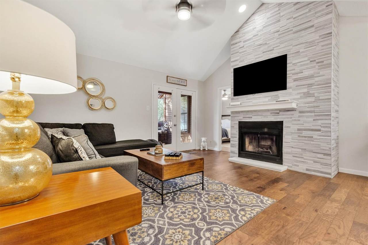 10955 Wurzbach Rd - Photo 1
