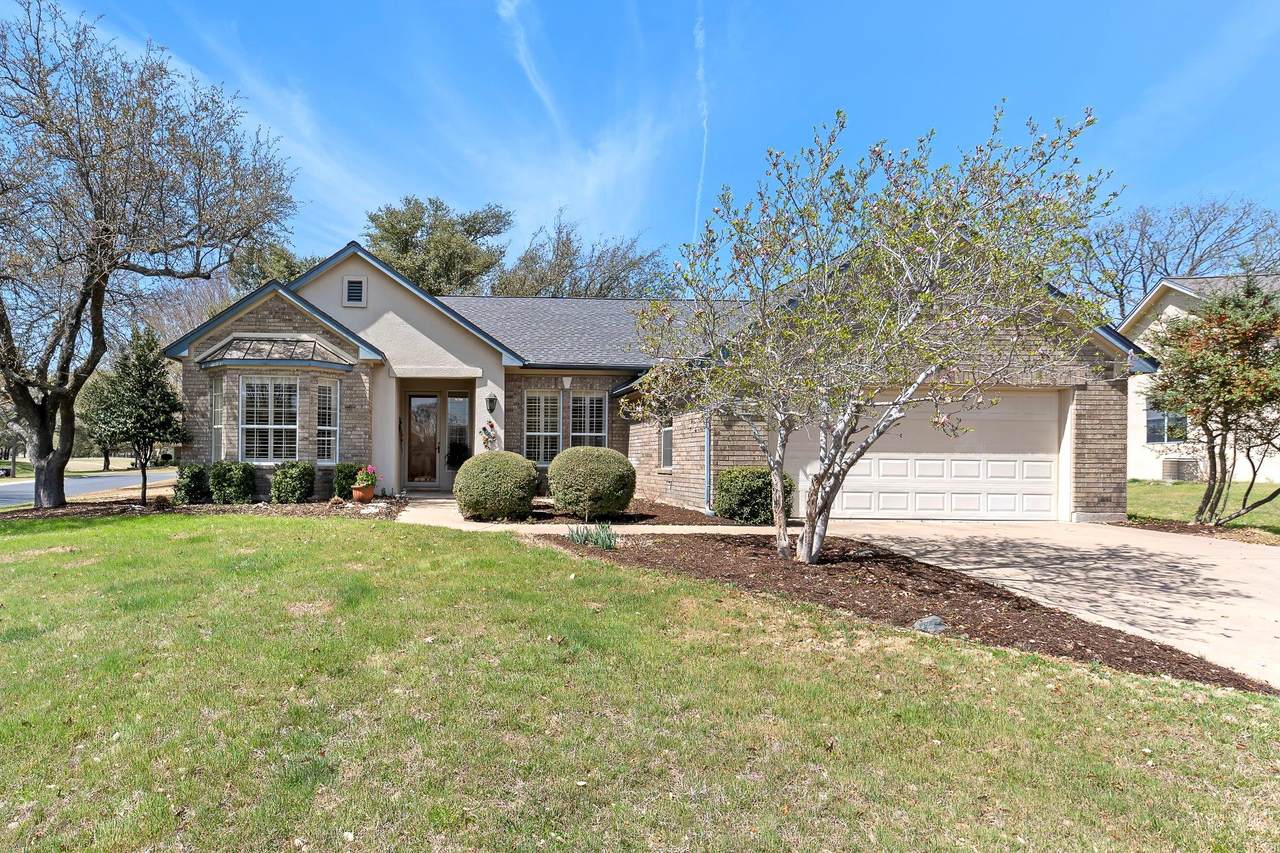 100 Blacksmiths Cir - Photo 1