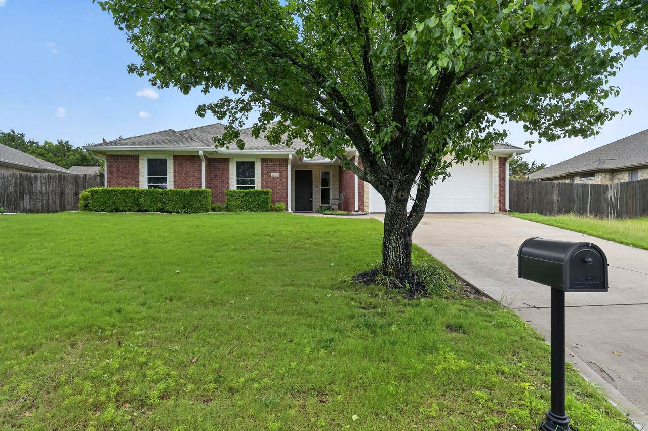 1507 Johnson St - Photo 1