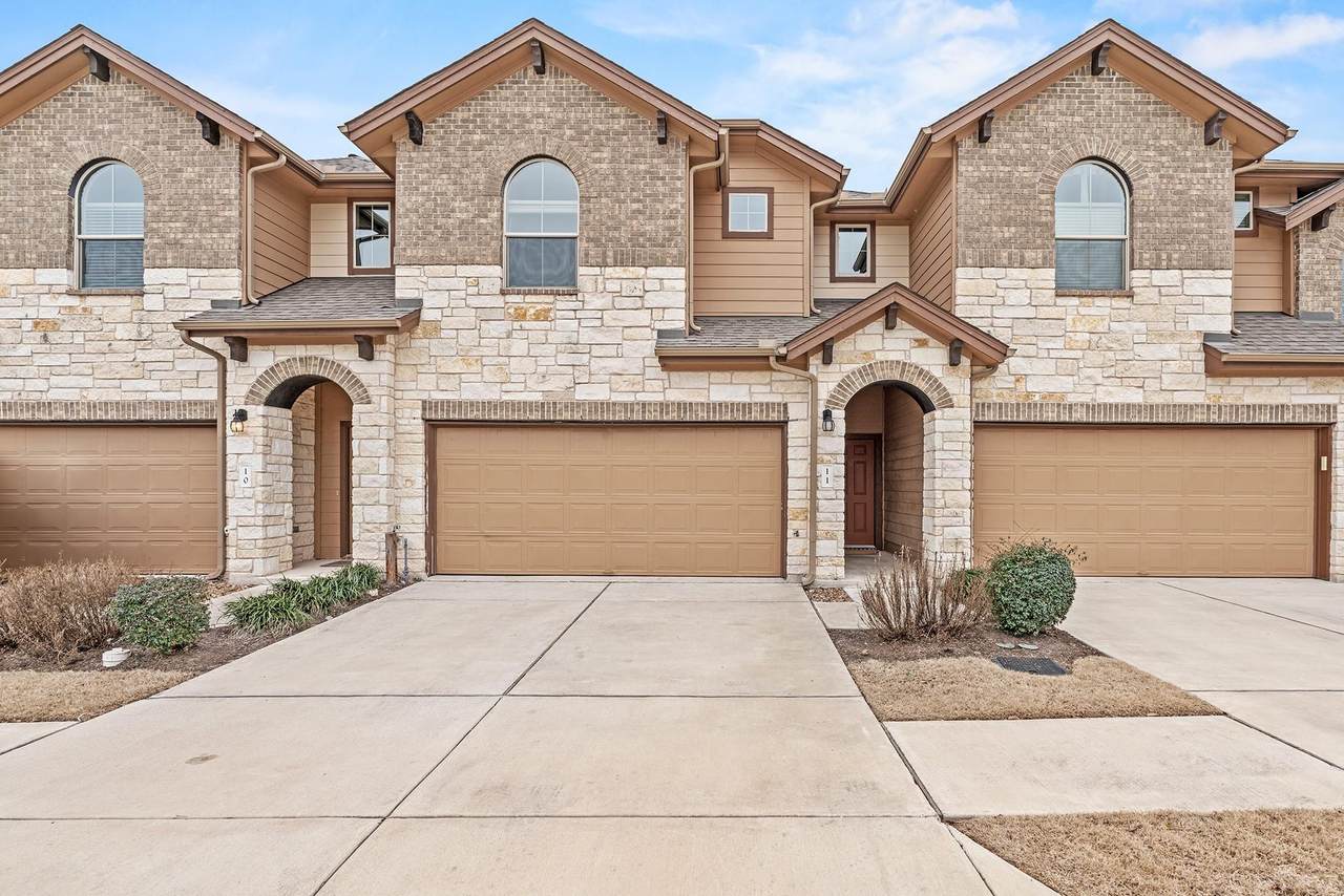 1001 Zodiac Ln - Photo 1