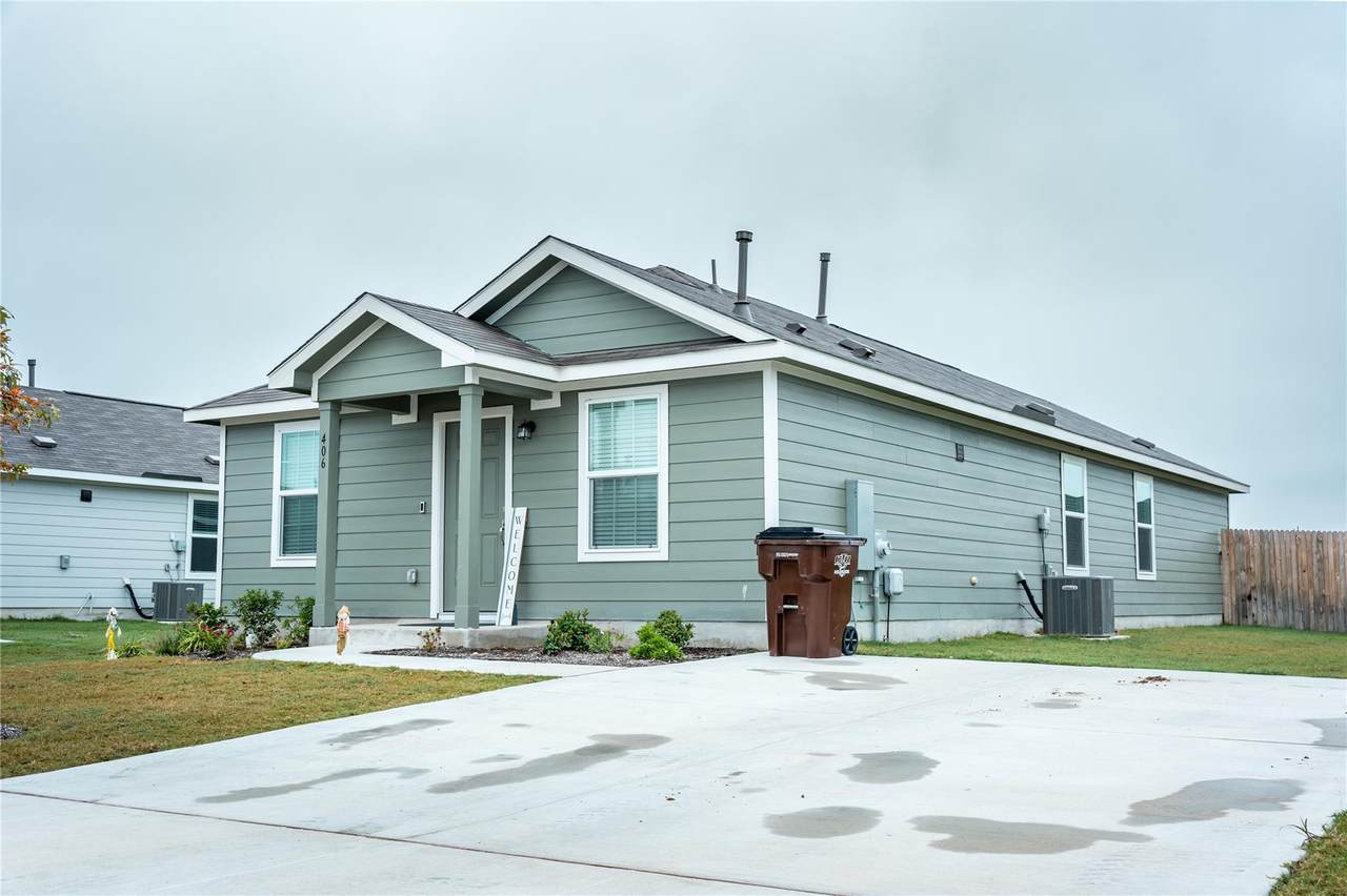 406 Halfmoon Dr - Photo 1