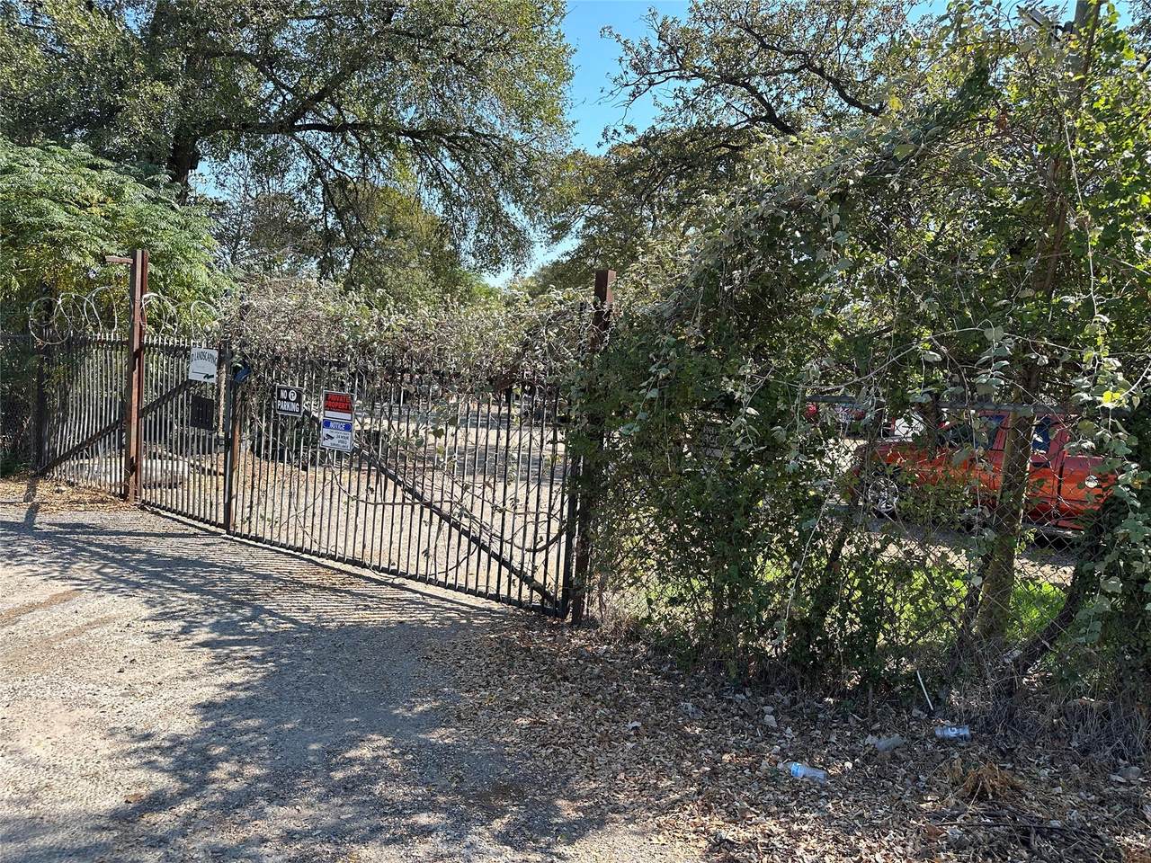 6400 Wilcab Rd - Photo 1