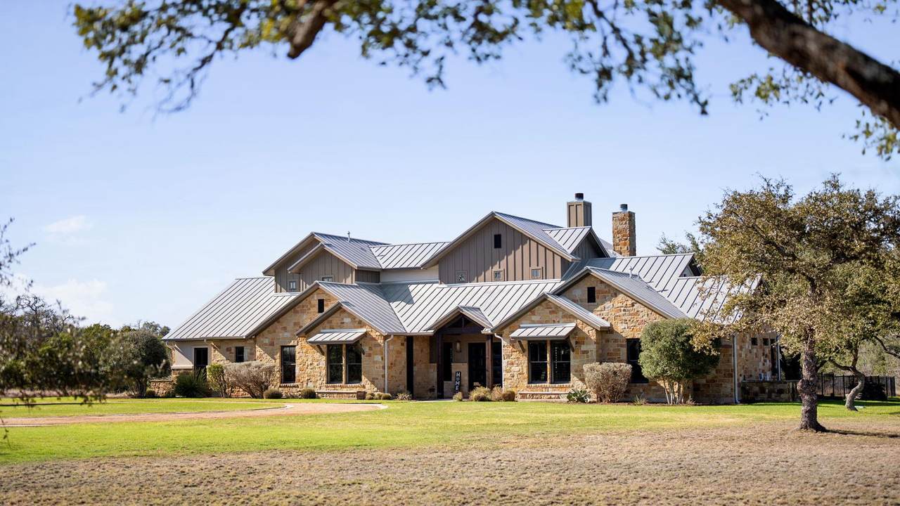 https://bt-photos.global.ssl.fastly.net/austin/1280_boomver_1_5143740-2.jpg