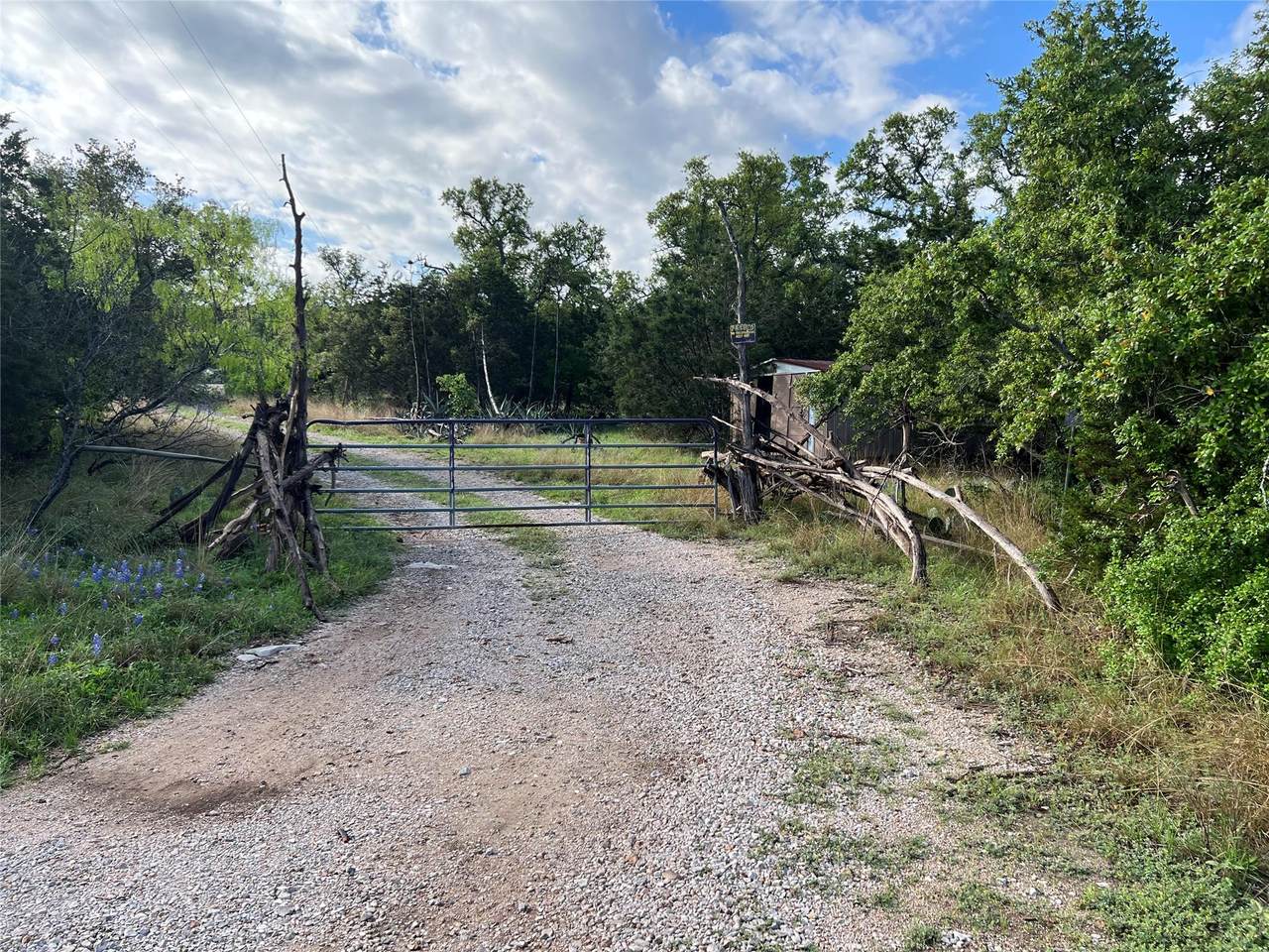 220 Rocky Rd - Photo 1