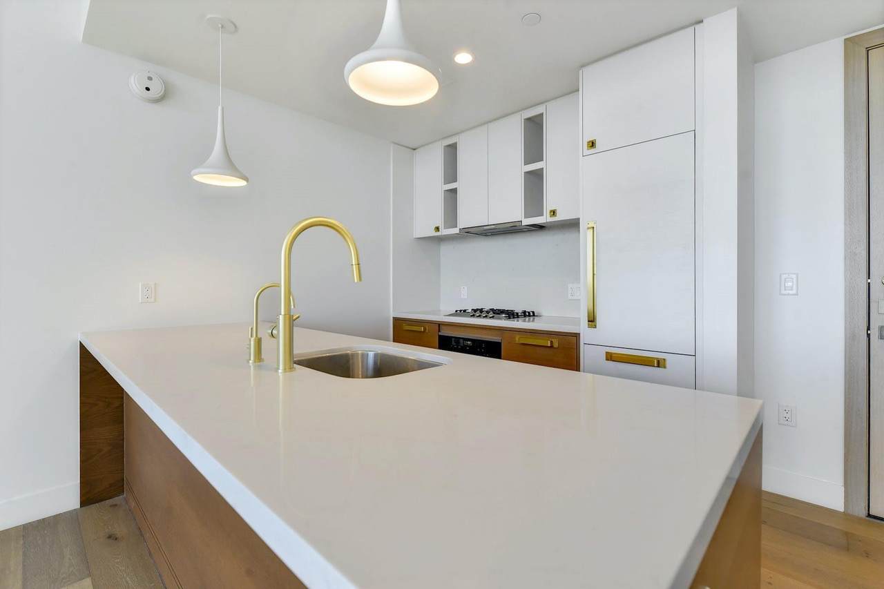 70 Rainey St - Photo 1