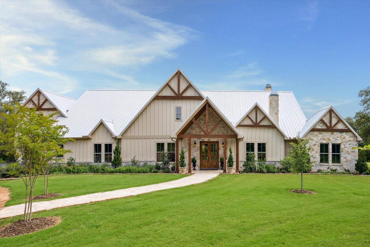 2130 Hartfield Rd - Photo 1