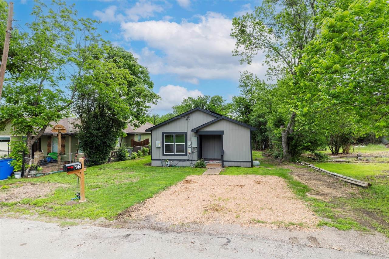 604 Burkett St - Photo 1