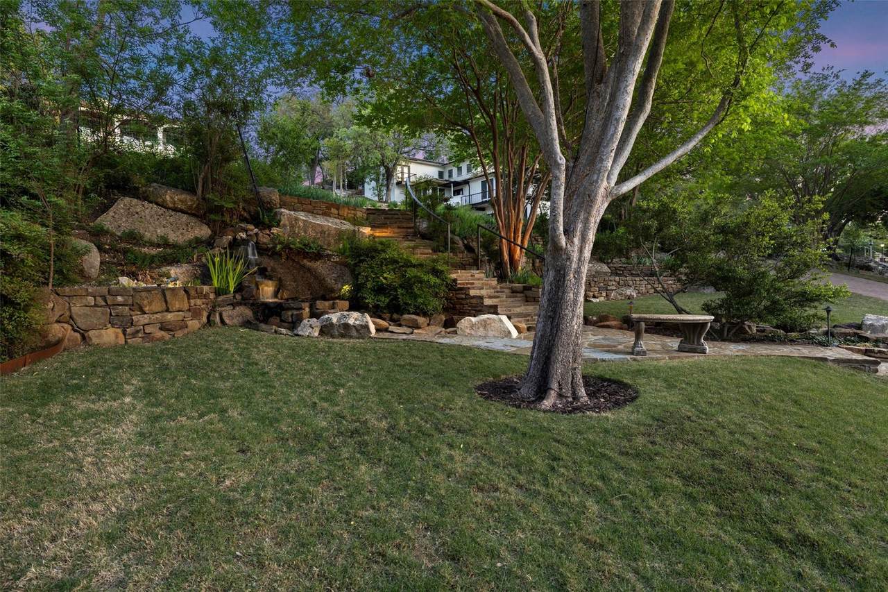 https://bt-photos.global.ssl.fastly.net/austin/1280_boomver_1_5235685-2.jpg