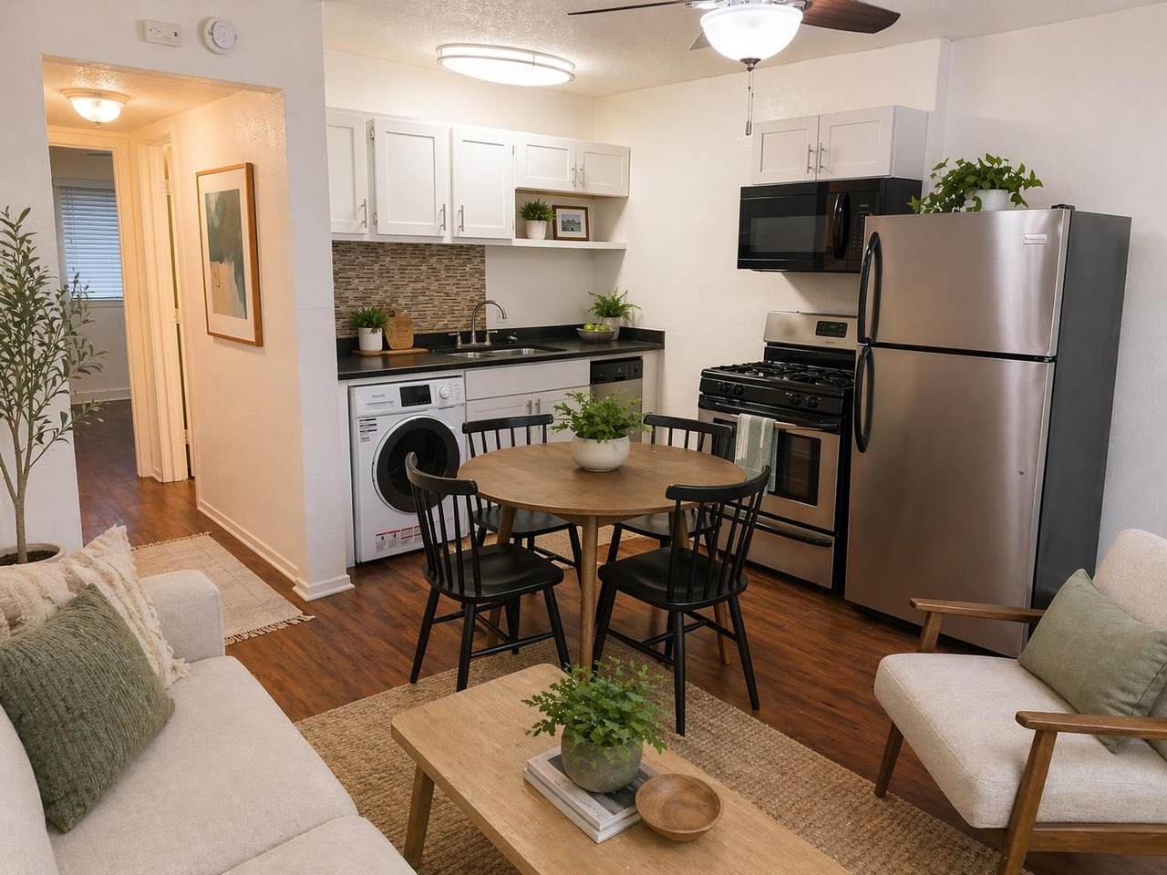 2401 Manor Rd - Photo 1