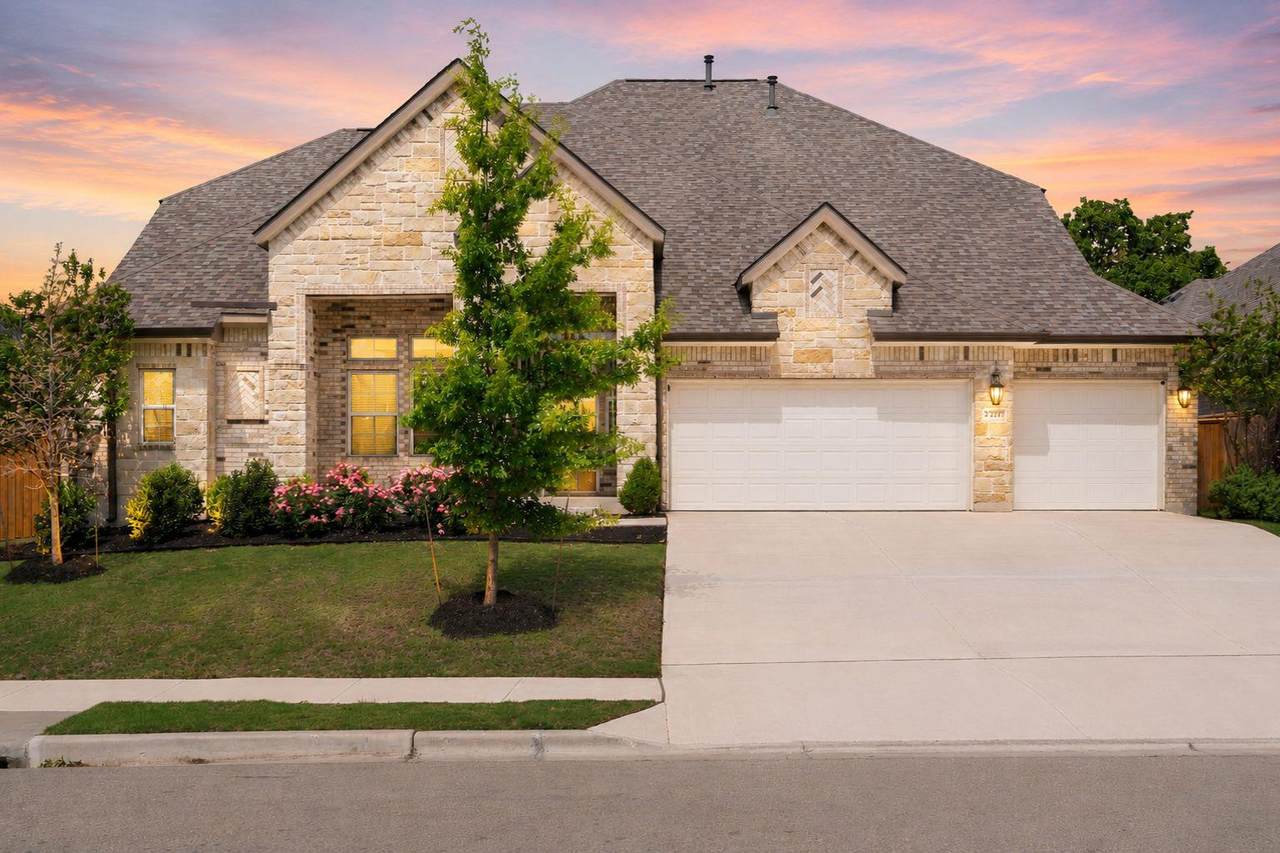 2213 Adonai Trl - Photo 1