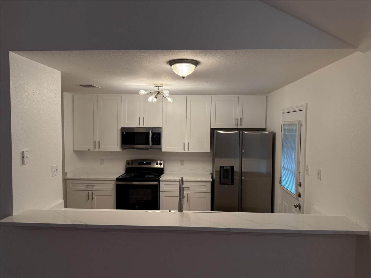 7209 Oak Meadow Dr - Photo 1