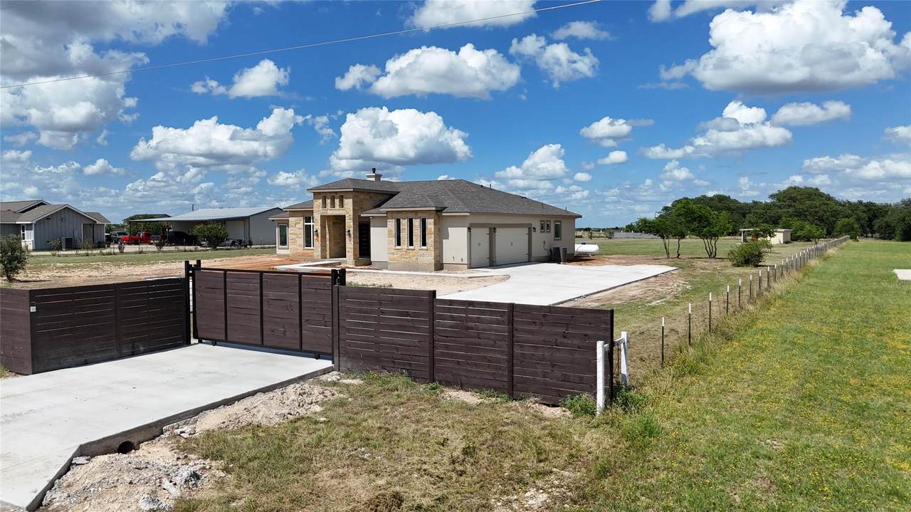 https://bt-photos.global.ssl.fastly.net/austin/1280_boomver_1_5306655-2.jpg