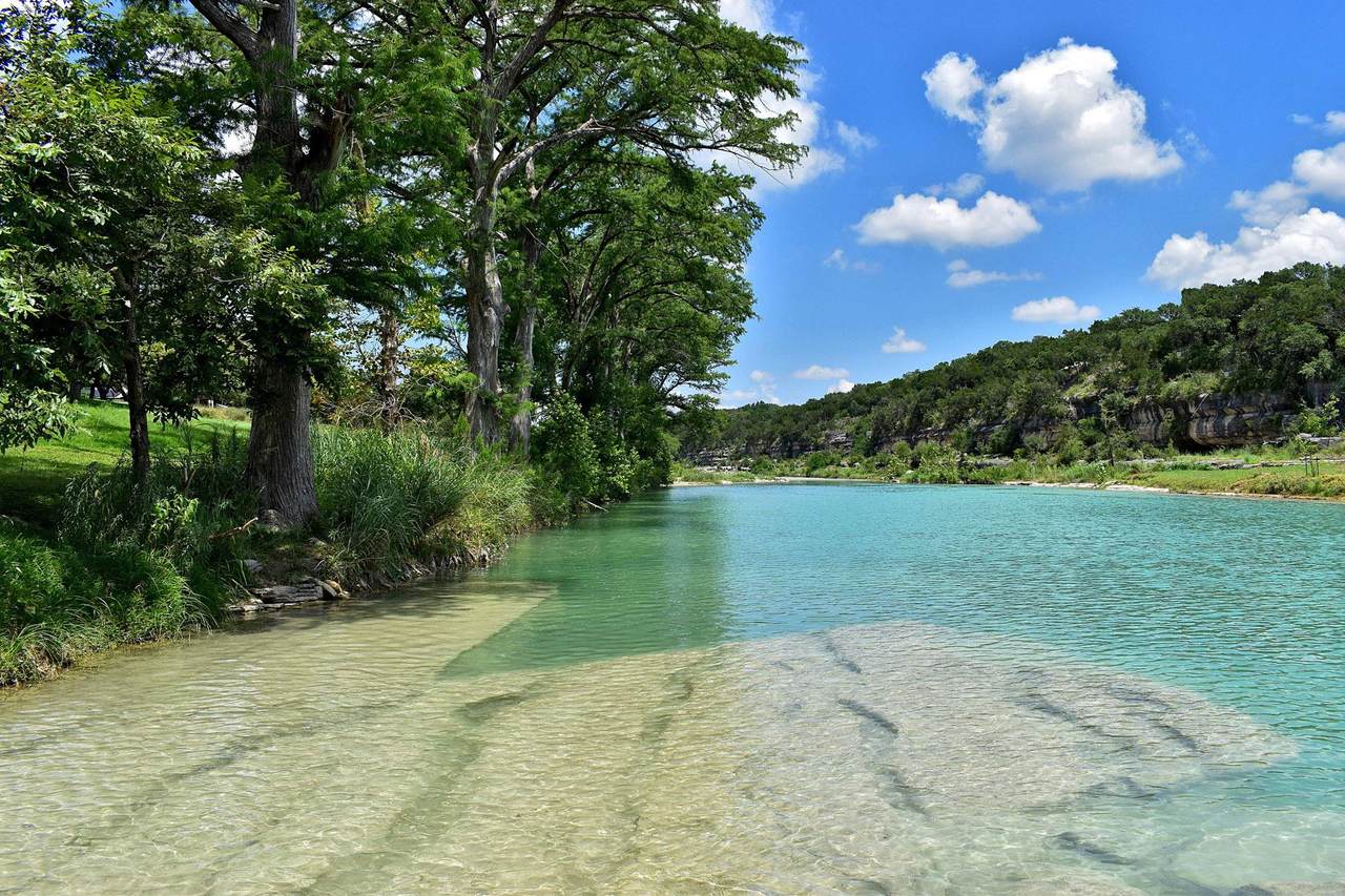 https://bt-photos.global.ssl.fastly.net/austin/1280_boomver_1_5327982-2.jpg