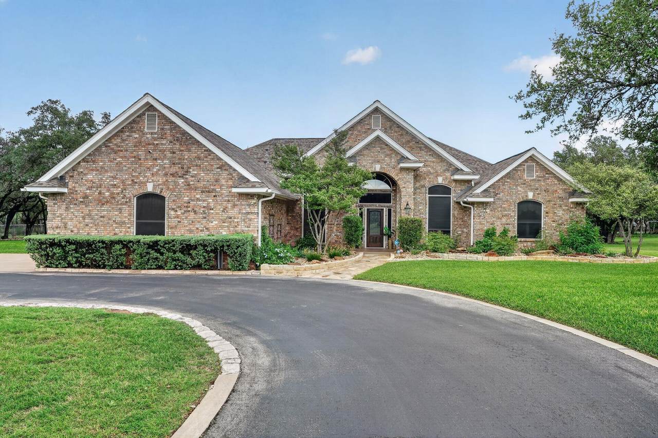 104 Lakewood Trl - Photo 1