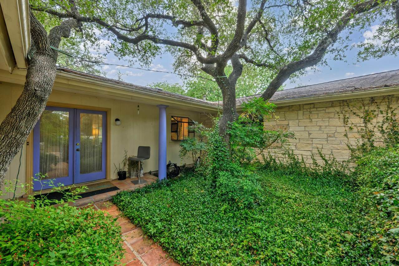 https://bt-photos.global.ssl.fastly.net/austin/1280_boomver_1_5350192-2.jpg