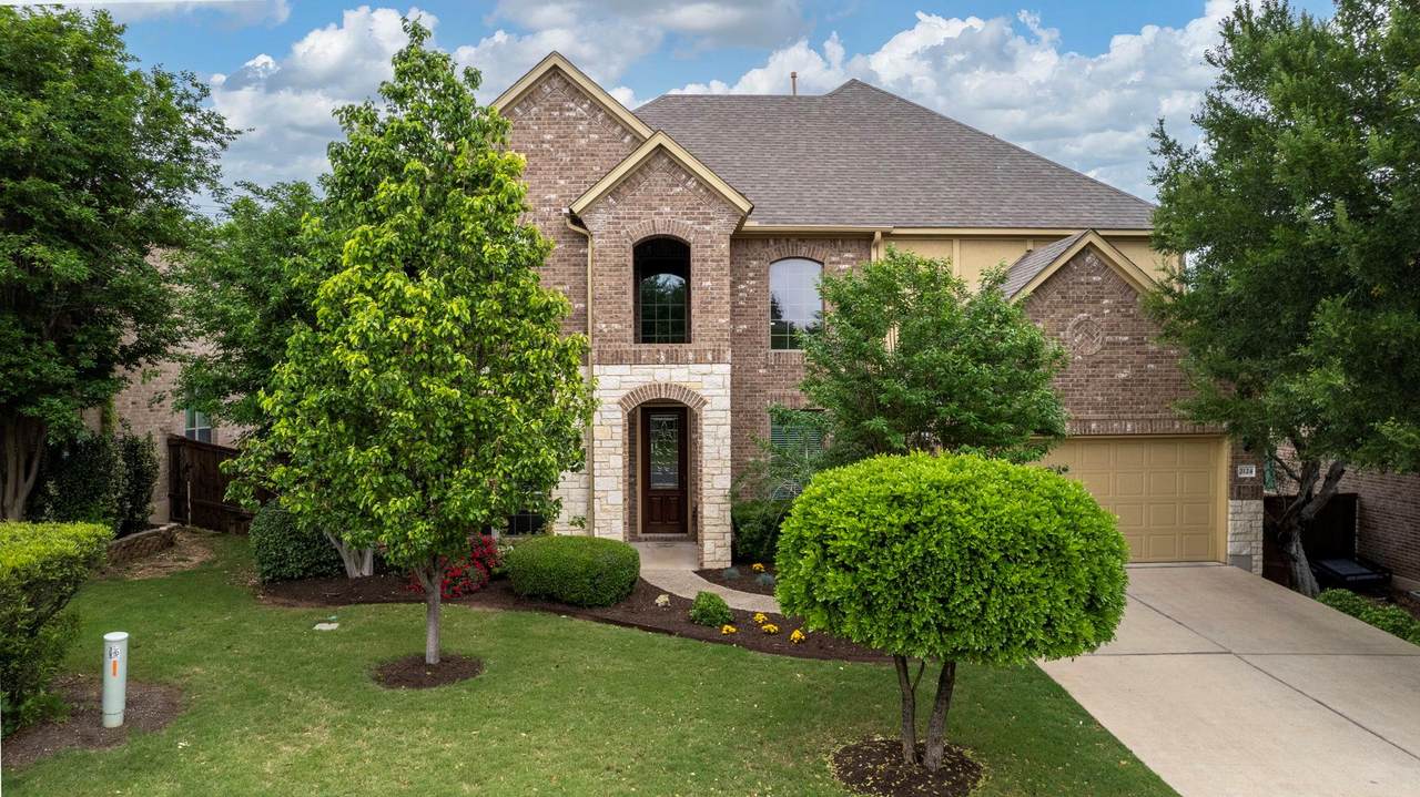 2124 Turtle Mountain Bnd - Photo 1