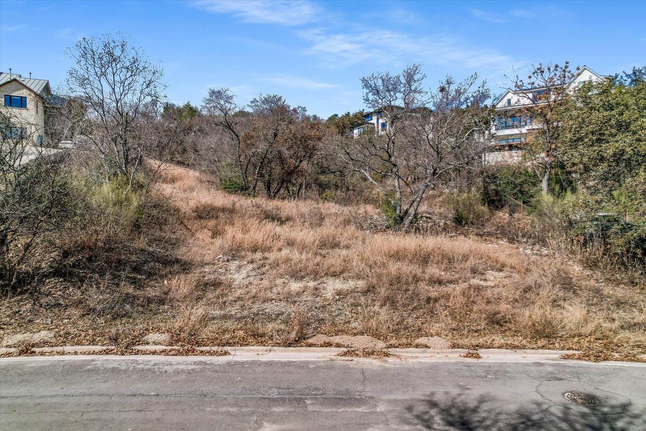 6304 Rusty Ridge Dr - Photo 1