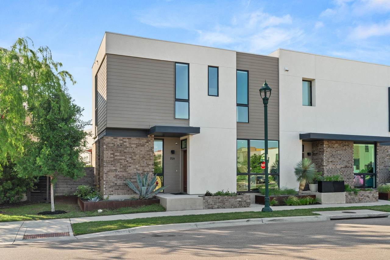 2524 Doc Reeves St - Photo 1