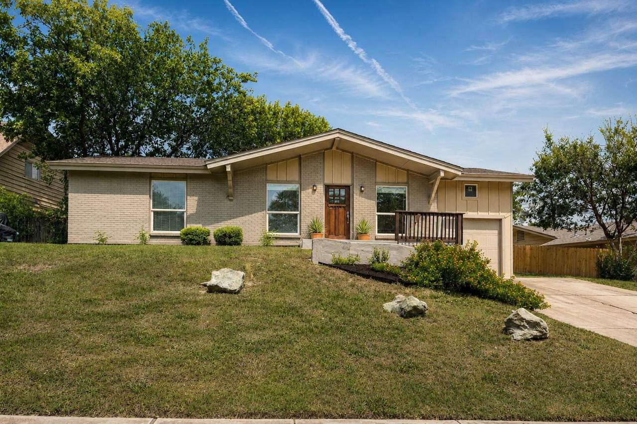 2507 Glen Springs Way - Photo 1
