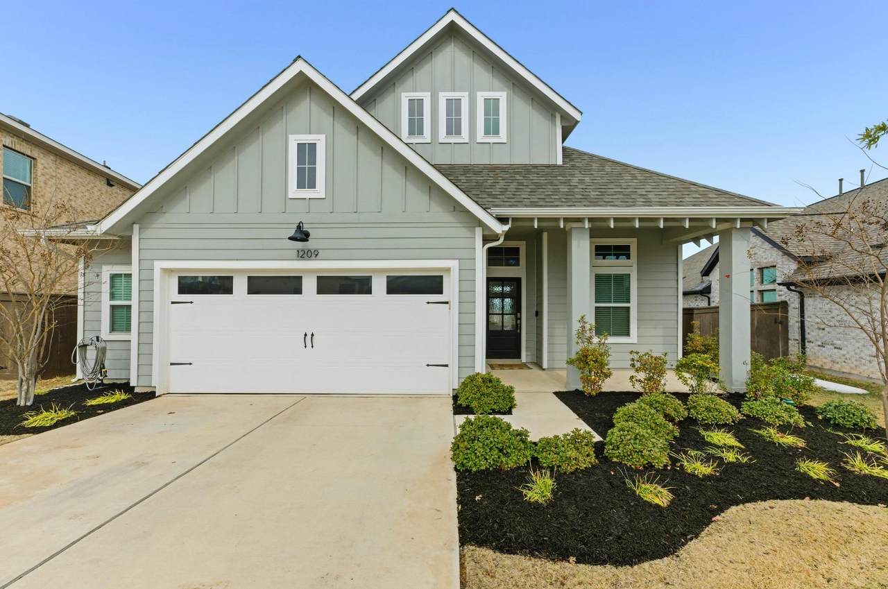 1209 Bluewood Bnd - Photo 1