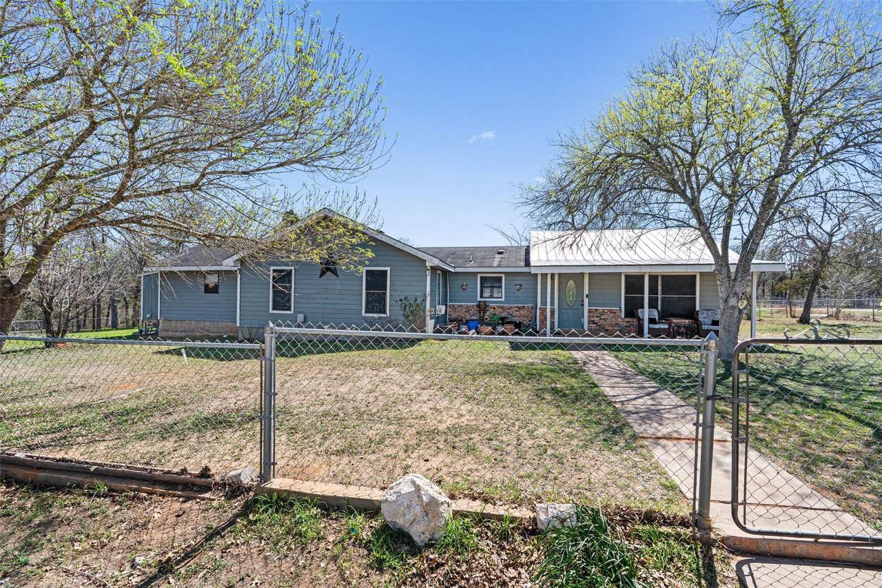 137 Scarlet Oaks Dr - Photo 1