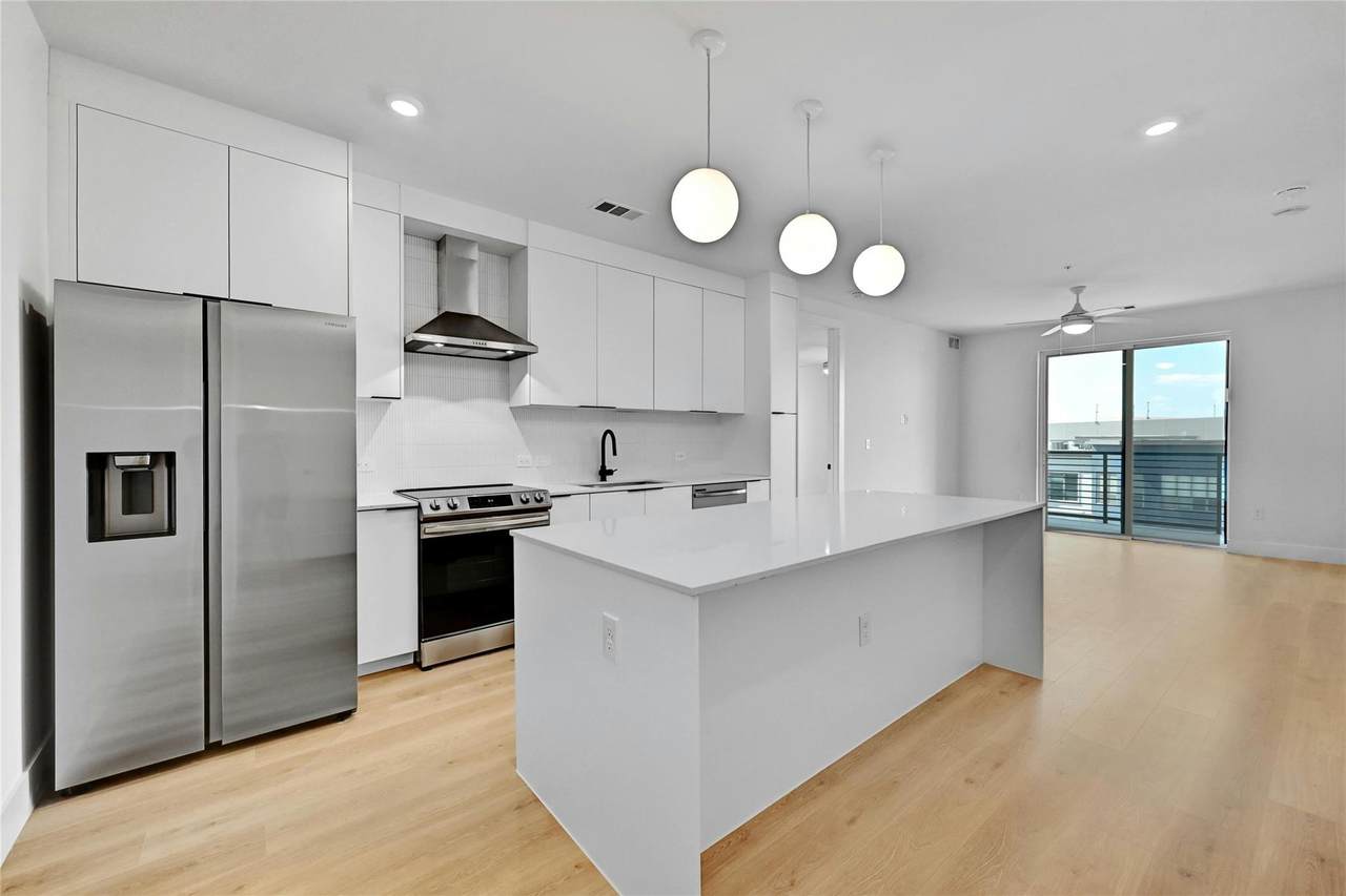 1701 Simond Ave - Photo 1