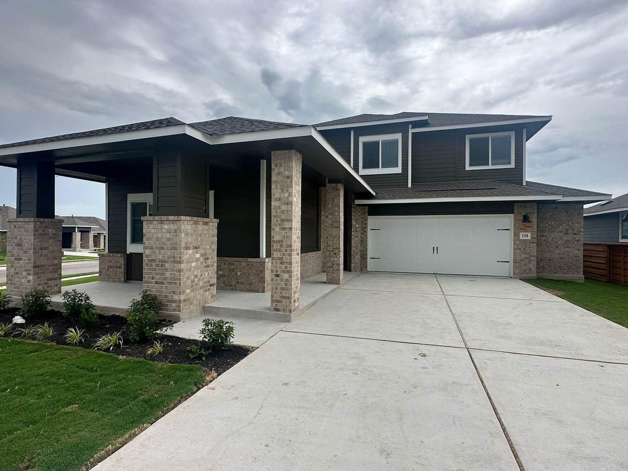 228 Jeffers - Photo 1
