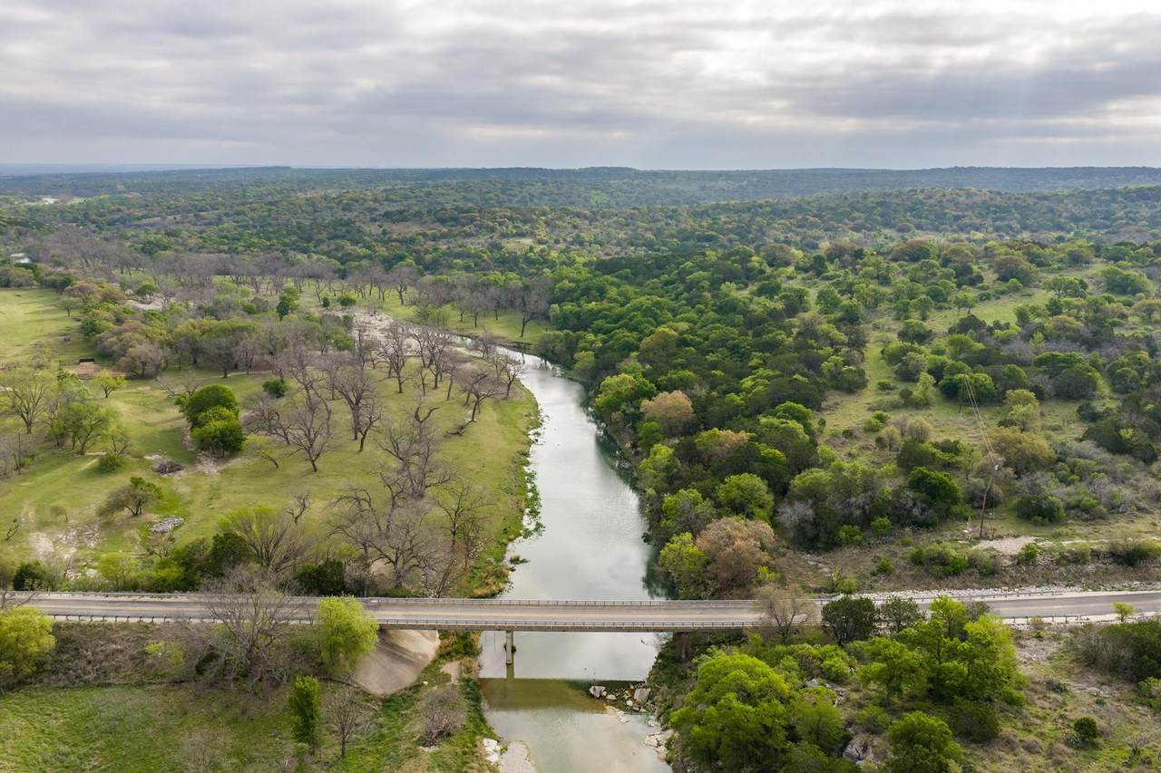 https://bt-photos.global.ssl.fastly.net/austin/orig_boomver_1_5467294-2.jpg